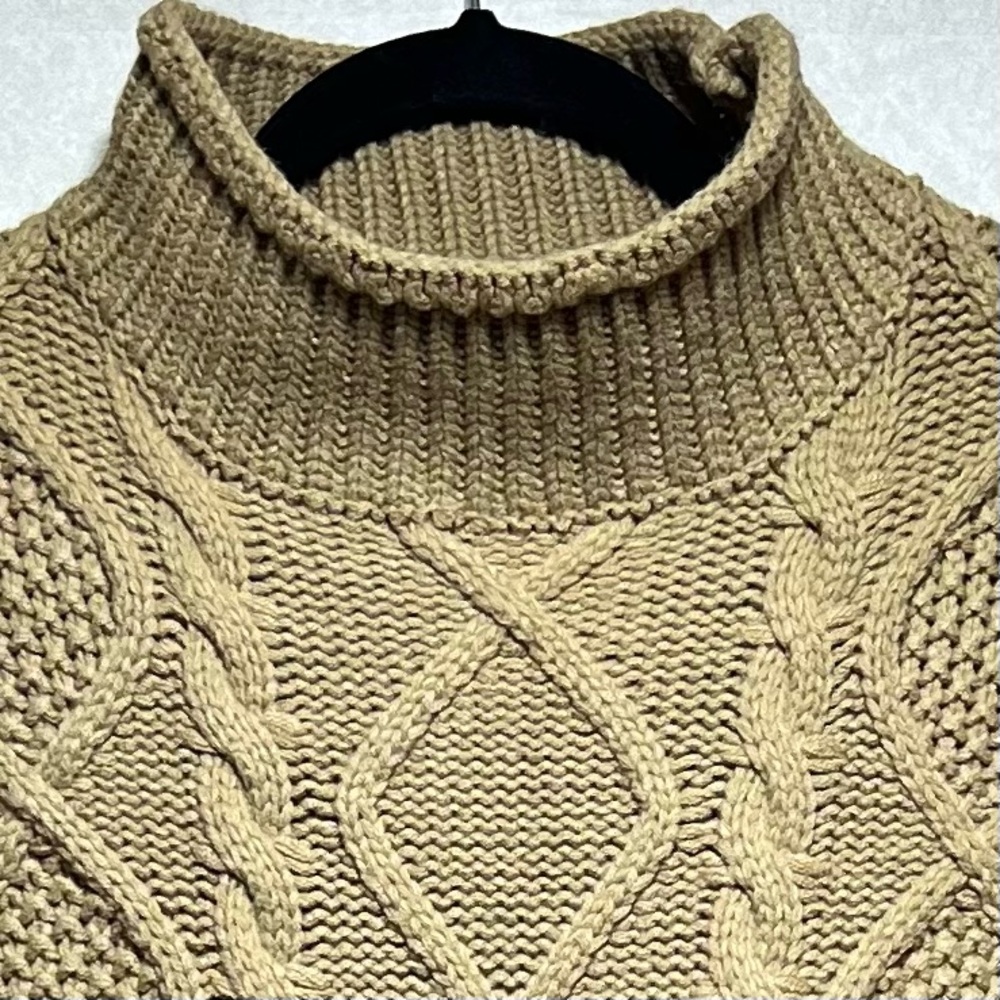No Brand Khaki Taupe Cable Knit Sweater, Size Large